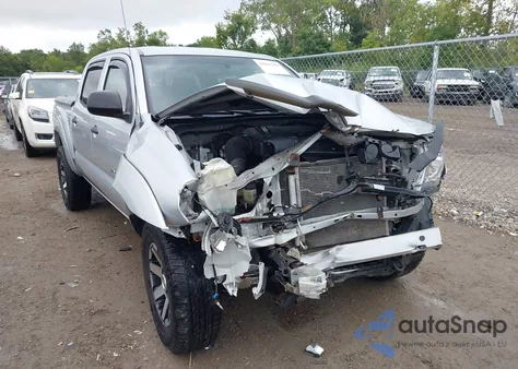 2006 Toyota Tacoma Base V6 z USA, uszkodzony, nr VIN 5TELU42N06Z277774